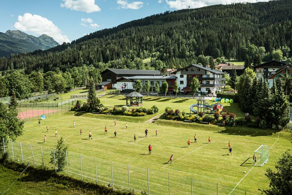 Fußballplatz, Jugendhotel/Jugendherberge in Radstadt, Salzburg